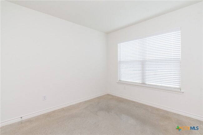 Building Photo - 1235 Concord Dr