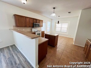 Building Photo - 9707 Redstone Rise