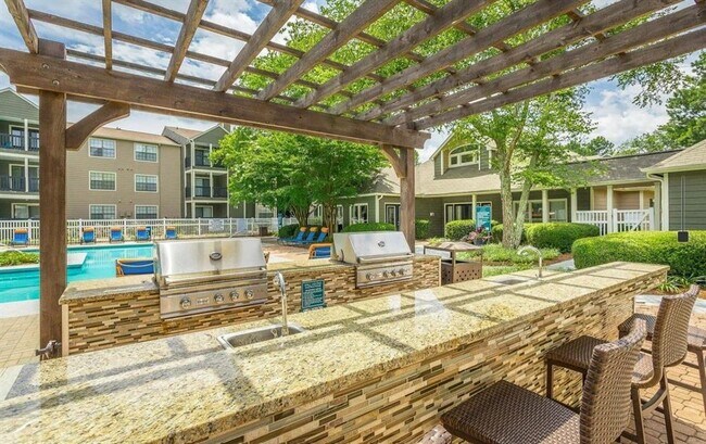 Building Photo - 3780 Towne Crossing Pky