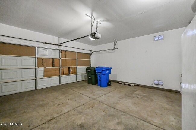 Building Photo - 6417 W Elwood St