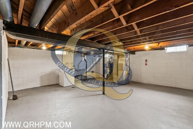 Building Photo - Available Now! Carmen Ainsworth Schools - Water included - SIDE BY SIDE DUPLEX