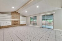 Building Photo - 10307 Rutland Village E