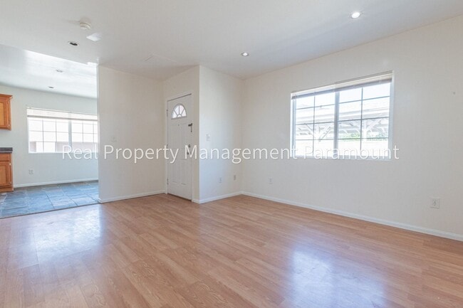 Building Photo - 3248 W 111th St