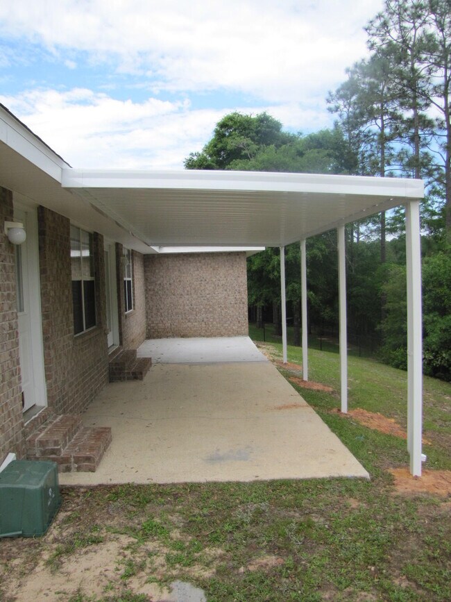 Building Photo - 181 Conquest Ave
