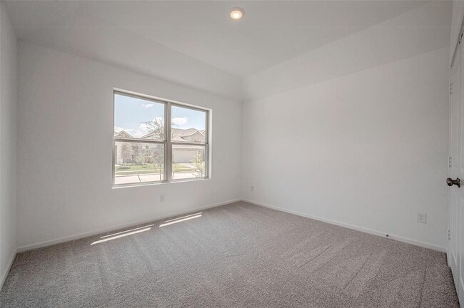 Building Photo - 5119 Whispering River Dr