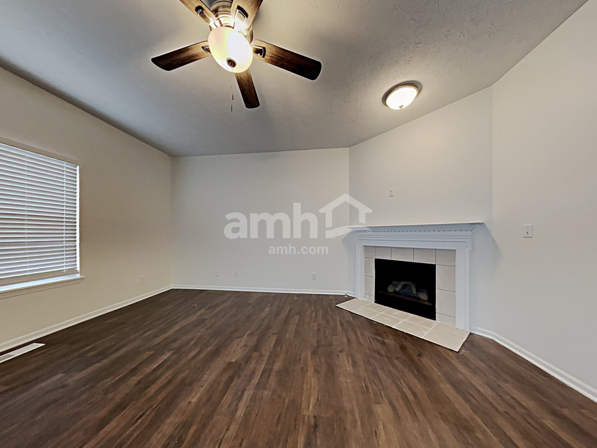 Building Photo - 6581 Daisy Hill Ct