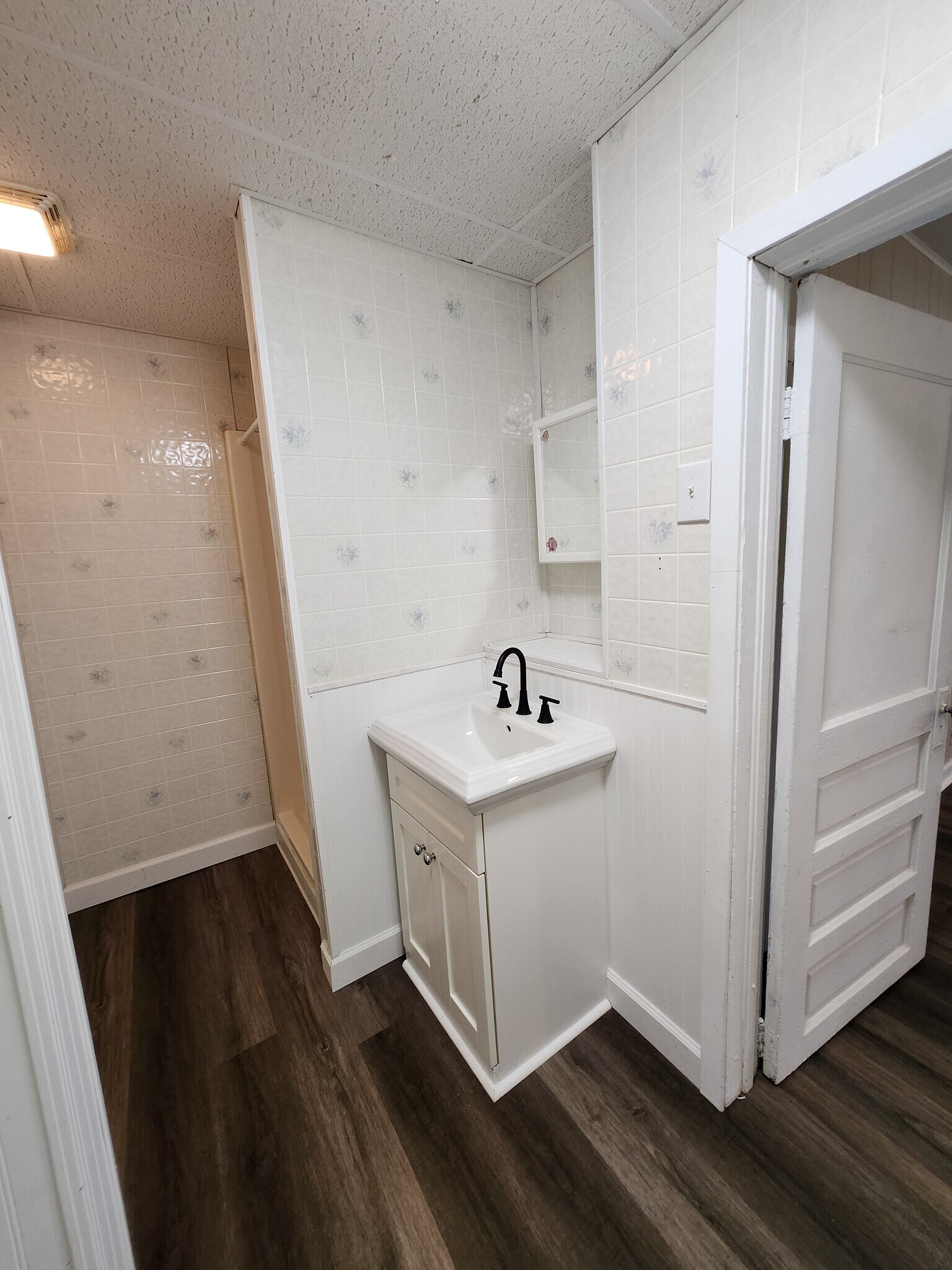 Building Photo - 2511 Watauga Rd