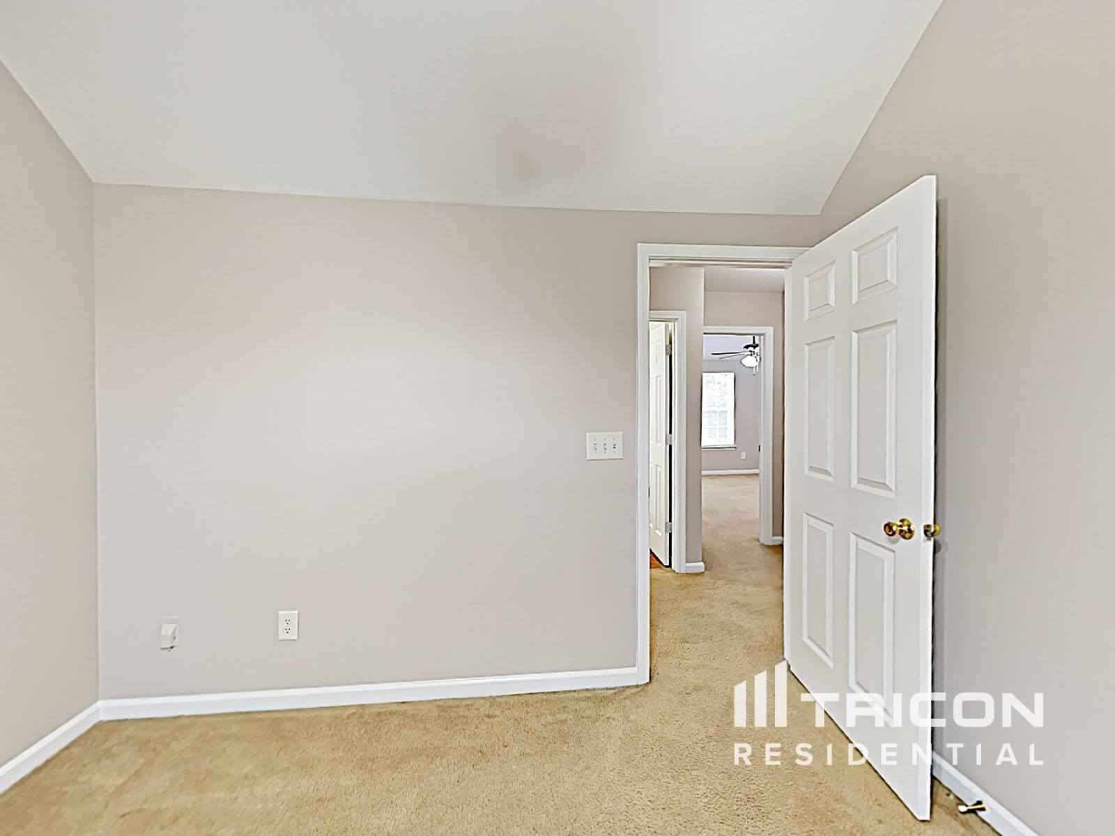 Building Photo - 522 Tansy Dr