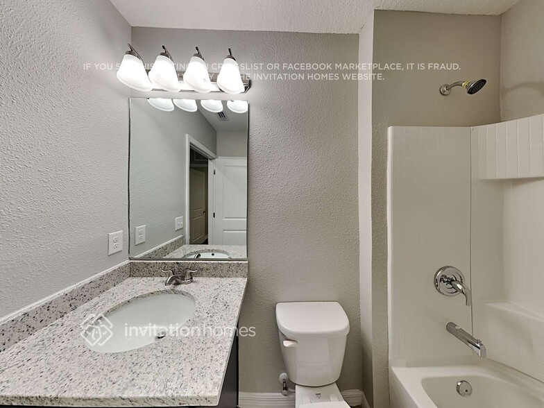 Building Photo - 236 Tierra Verde Way