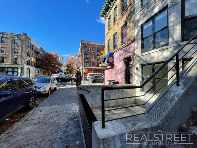 Floorplan - 1625 Union Street