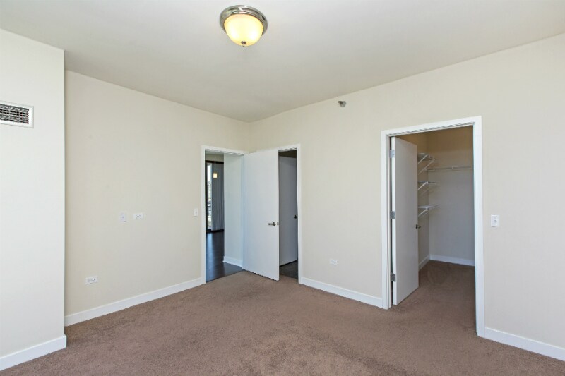 Building Photo - 307 N Union Ave