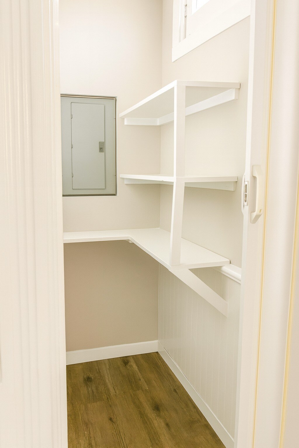 Building Photo - 164 Main St