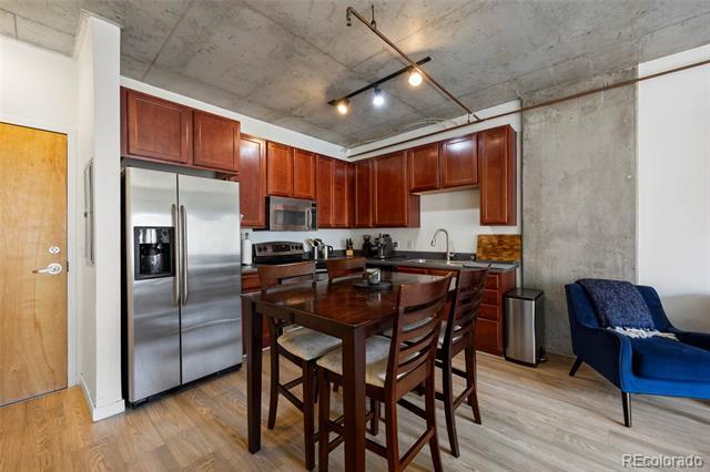 Building Photo - 1475 Delgany St