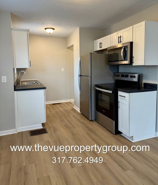 Building Photo - DEPOSIT MOVES YOU IN! Pay no rent until Ma...