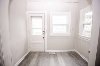 Building Photo - 1101 Radcliffe Dr