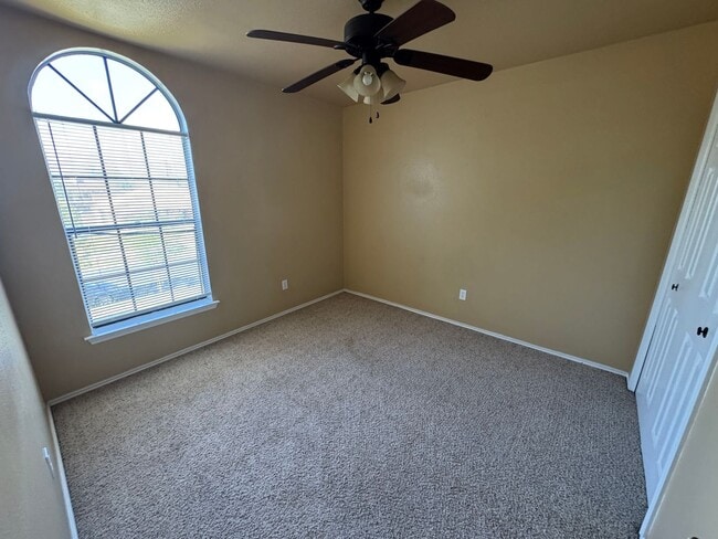 Building Photo - 4806 Greenlee Dr