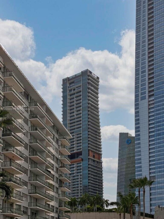 Building Photo - 1408 Brickell Bay Dr