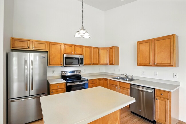 Building Photo - 20 Redtail Bend