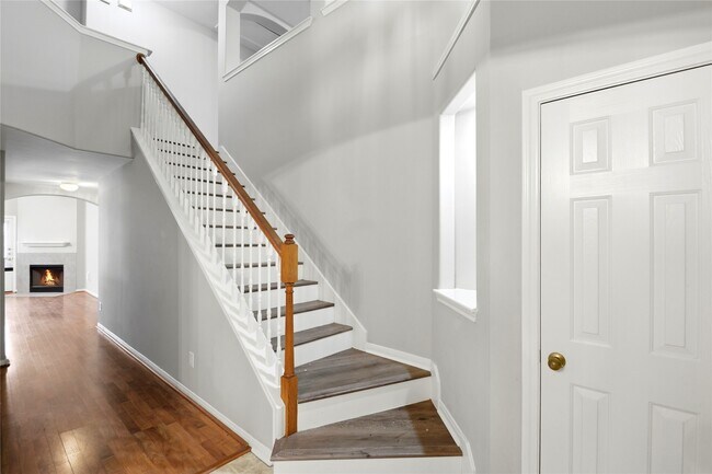 Building Photo - 3924 Highland Vale Ct