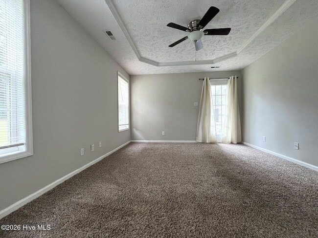 Building Photo - 477 Northwoods Dr