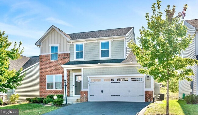 Building Photo - 124 Emperor Dr