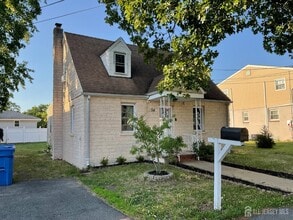 Building Photo - 54 Randolph Ave
