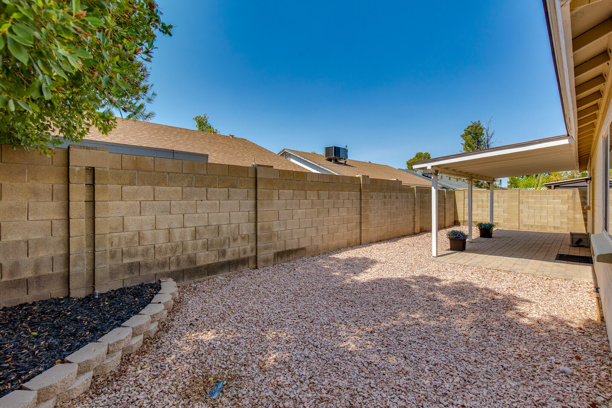 Building Photo - 6335 E Brown Rd