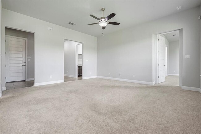 Building Photo - 4620 Katherine Dr