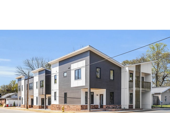 Building Photo - Modern 4-Bed Townhouse in Ridgedale – Minutes from Downtown Chattanooga!