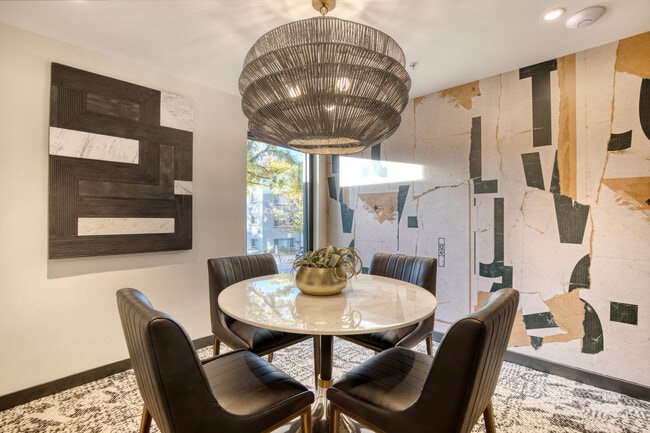 Building Photo - 10 Emerson St