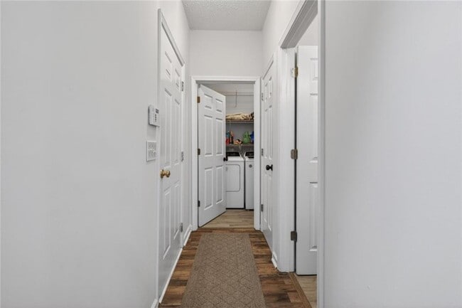 Building Photo - 3380 Serenade Ct