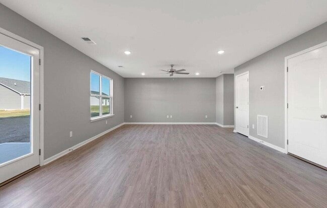 Building Photo - 8113 Driftwood Lp