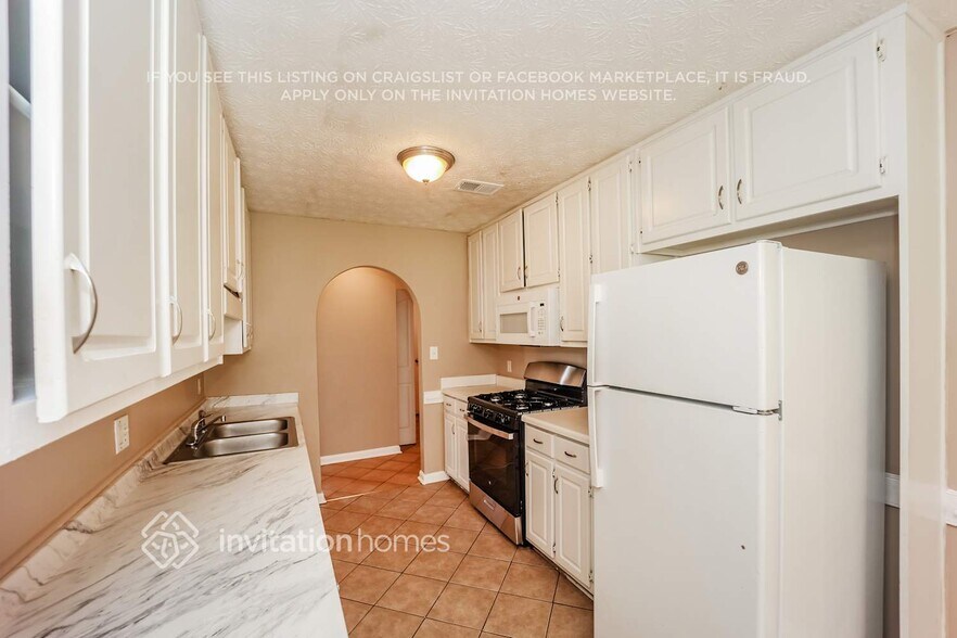 Building Photo - 540 Plantation Cove