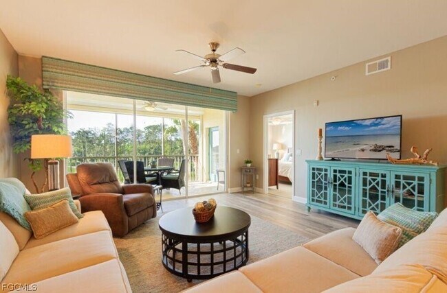 Building Photo - 10700 Ravenna Way