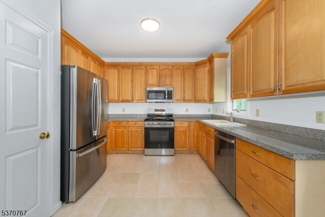 Building Photo - 1032 Smith Manor Blvd