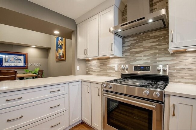 Building Photo - 302 2nd St N