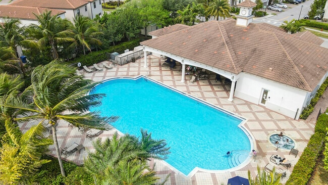 Building Photo - 4170 Napoli Lake Dr