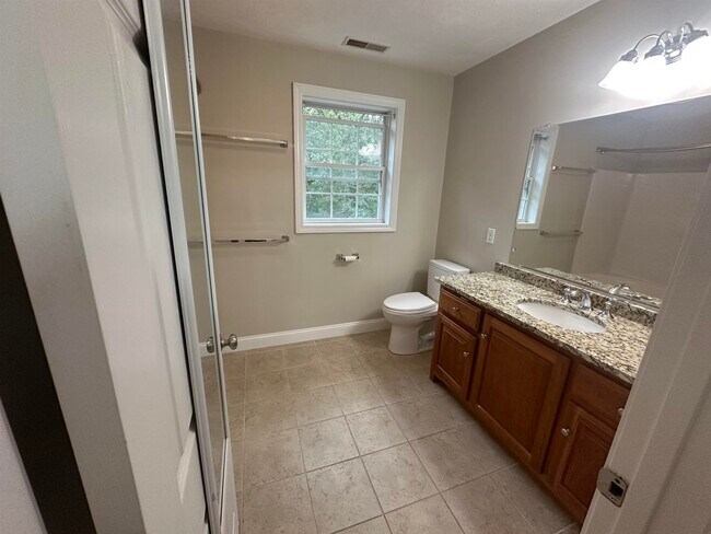 Building Photo - 25 Albacore Way