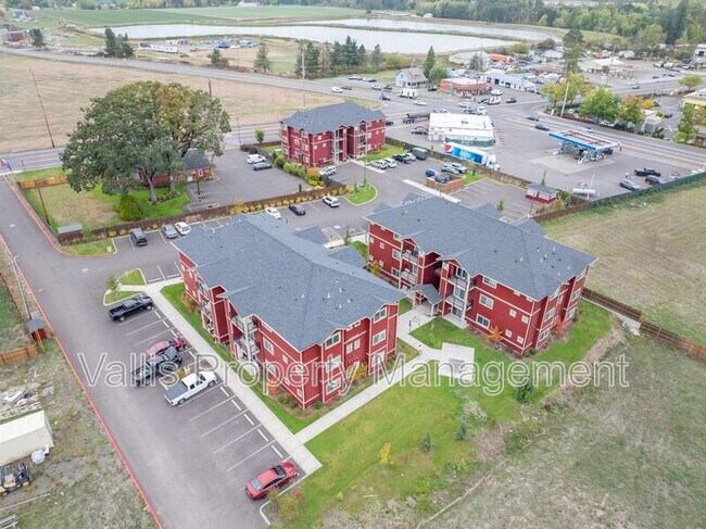 Building Photo - 13001 S Crompton Ln