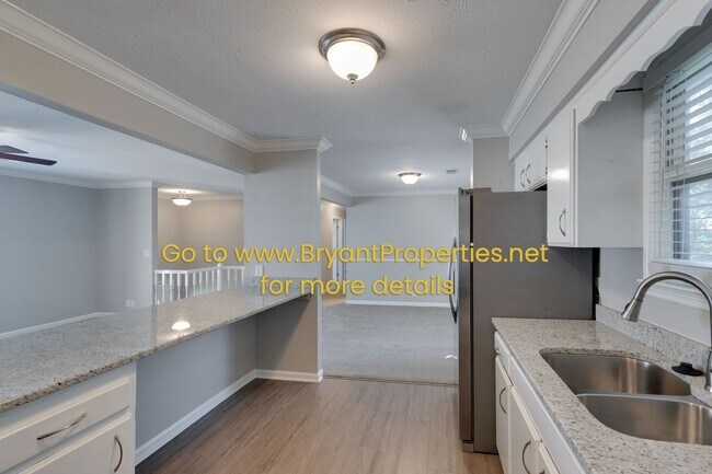 Building Photo - Nashville - 3 Bedroom, 2 Baths, 37217 Area