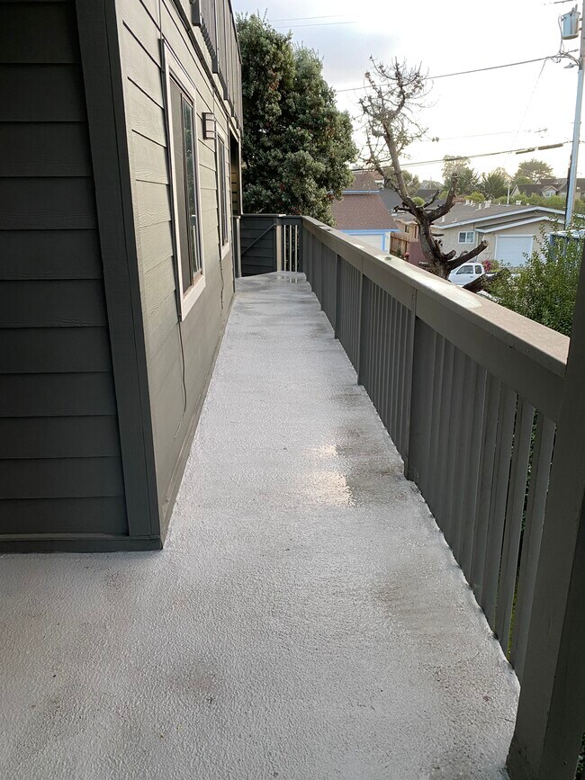 Entry level deck above the enclosed garage - 445 Willow Ave