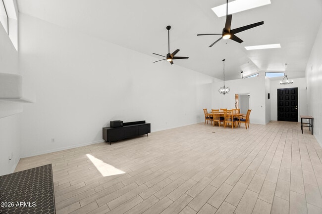 Building Photo - 8479 N 84th Pl