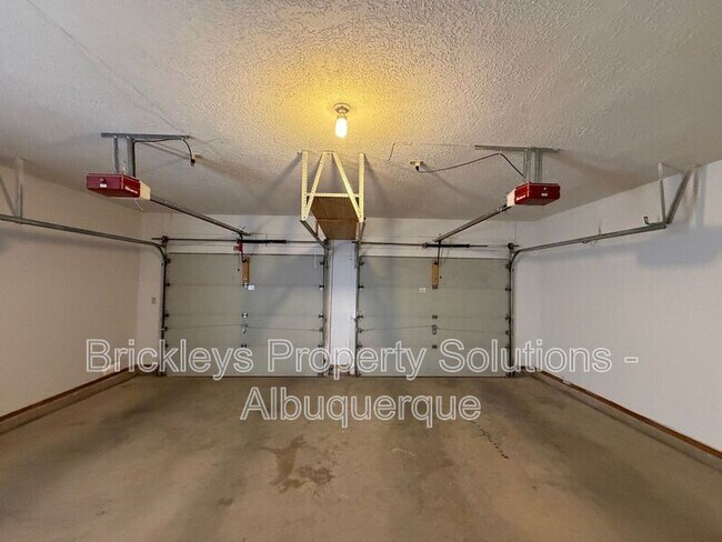 Building Photo - 7281 Spruce Mountain Loop NE