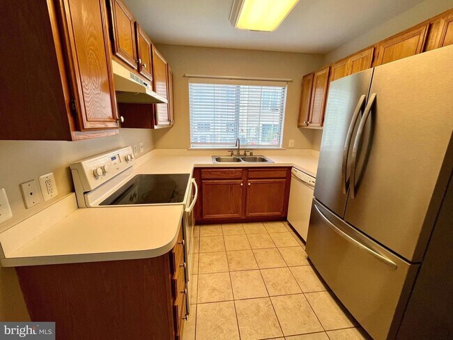 Building Photo - 1122 Huntmaster Terrace NE