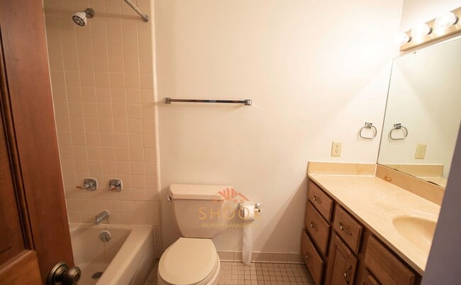 Building Photo - Large 3 BR Condo/Townhome in Outskirts of West Lafayette