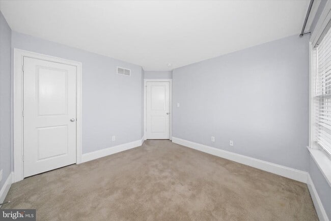 Building Photo - 519 Wheelmen St