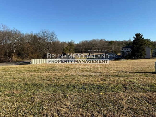 Building Photo - 1805 Meadowland Ln