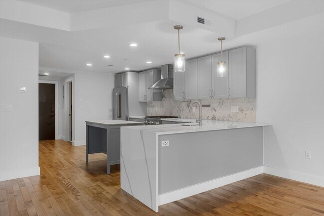 Building Photo - 50 Hichborn St