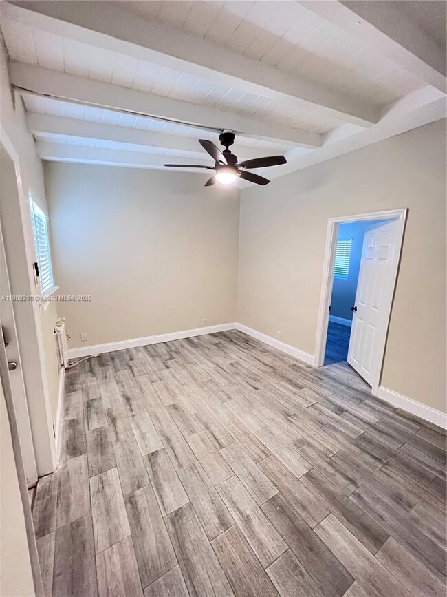 Building Photo - 408 Hibiscus Ave