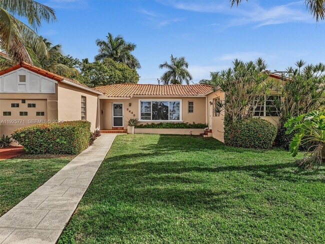 Building Photo - 2443 Meridian Ave